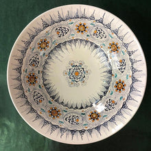 Carica l'immagine nel visualizzatore di Gallery, Serving Bowl 'Little Palms' Large