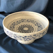 Load image into Gallery viewer, Majolica centrepiece Blue Dream