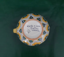 Carica l'immagine nel visualizzatore di Gallery, Wine Carafe 'Yellow Peacock Feathers'