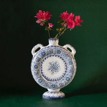 Carica l'immagine nel visualizzatore di Gallery, Moonflask 'Little Palms' Blue