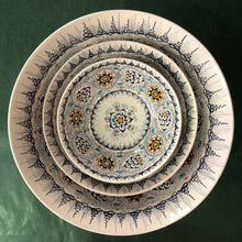 Carica l'immagine nel visualizzatore di Gallery, Fine 'Little Palms' Serving Bowl , Set of three