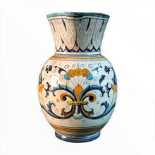 Load image into Gallery viewer, Beak Carafe