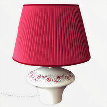 Load image into Gallery viewer, Table Lamp Umbrian Rose
