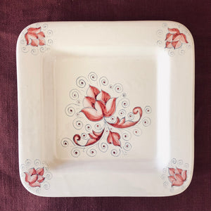 Square Plate Umbrian Rose