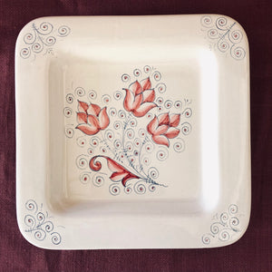 Square Plate Umbrian Rose