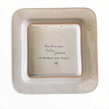 Carica l&#39;immagine nel visualizzatore di Gallery, Square Plate Umbrian Rose
