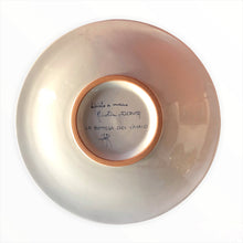Carica l&#39;immagine nel visualizzatore di Gallery, Wall Plates Collection Set of Three &#39;Umbrian Rose&#39;
