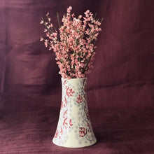 Carica l&#39;immagine nel visualizzatore di Gallery, Maiolica Flower Vase &#39;Umbrian Rose&#39;
