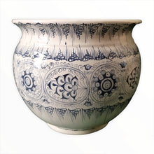 Load image into Gallery viewer, handmade ceramics maiolica pottery flower pot 
