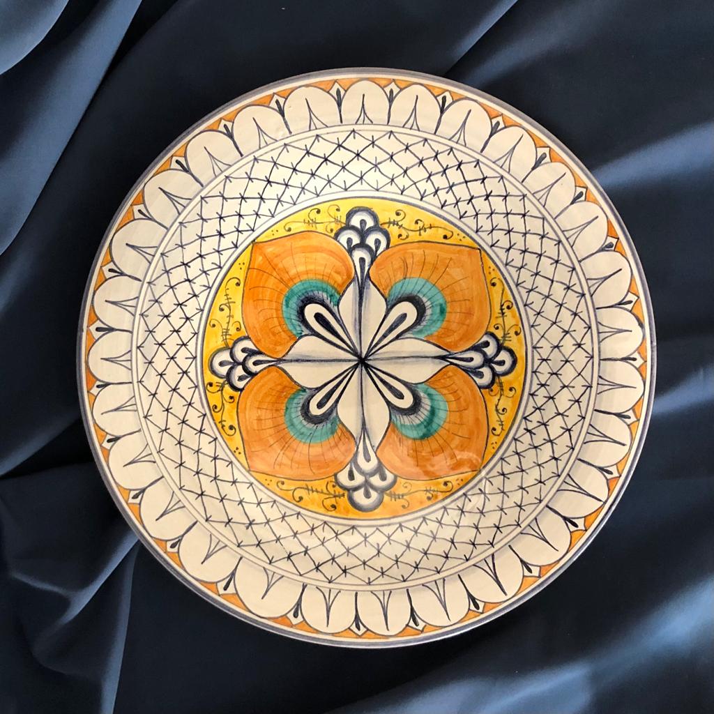 Majolica wall plate Renaissance Fall Flower