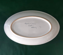 Carica l&#39;immagine nel visualizzatore di Gallery, Oval Serving Dish &#39;Yellow Peacock Feathers&#39;

